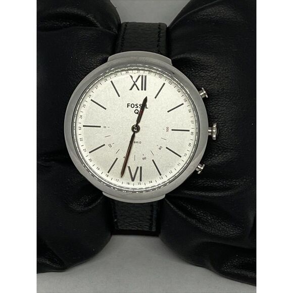 Fossil FTW5026 Women's Black Leather Silver Analog Dial Hybrid Smartwatch XX795 - Picture 1 of 12